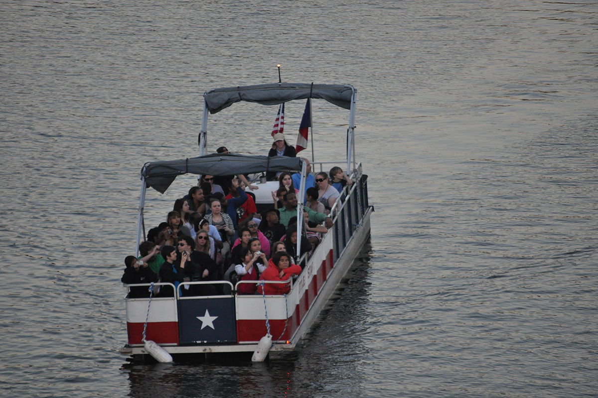 Lone Star Riverboat Sightseeing Tours gallery image 11