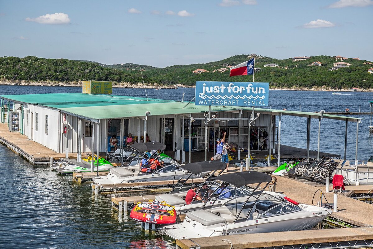 Just For Fun Lake Travis Boat Rentals gallery image 4
